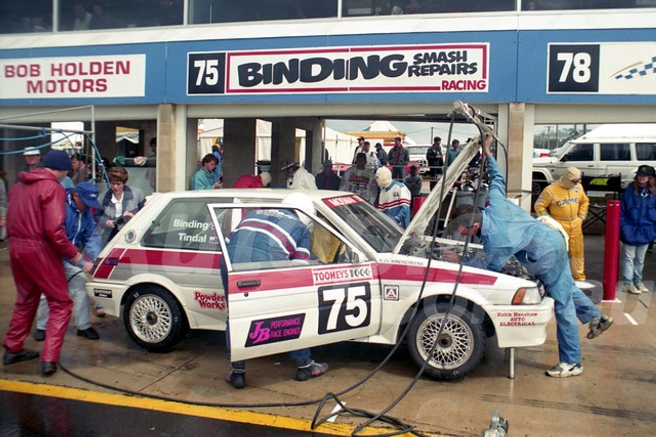 92853 - FRANK BINDING / BOB TINDAL, TOYOTA COROLLA - 1992 Bathurst Tooheys 1000 - Photographer Lance J Ruting