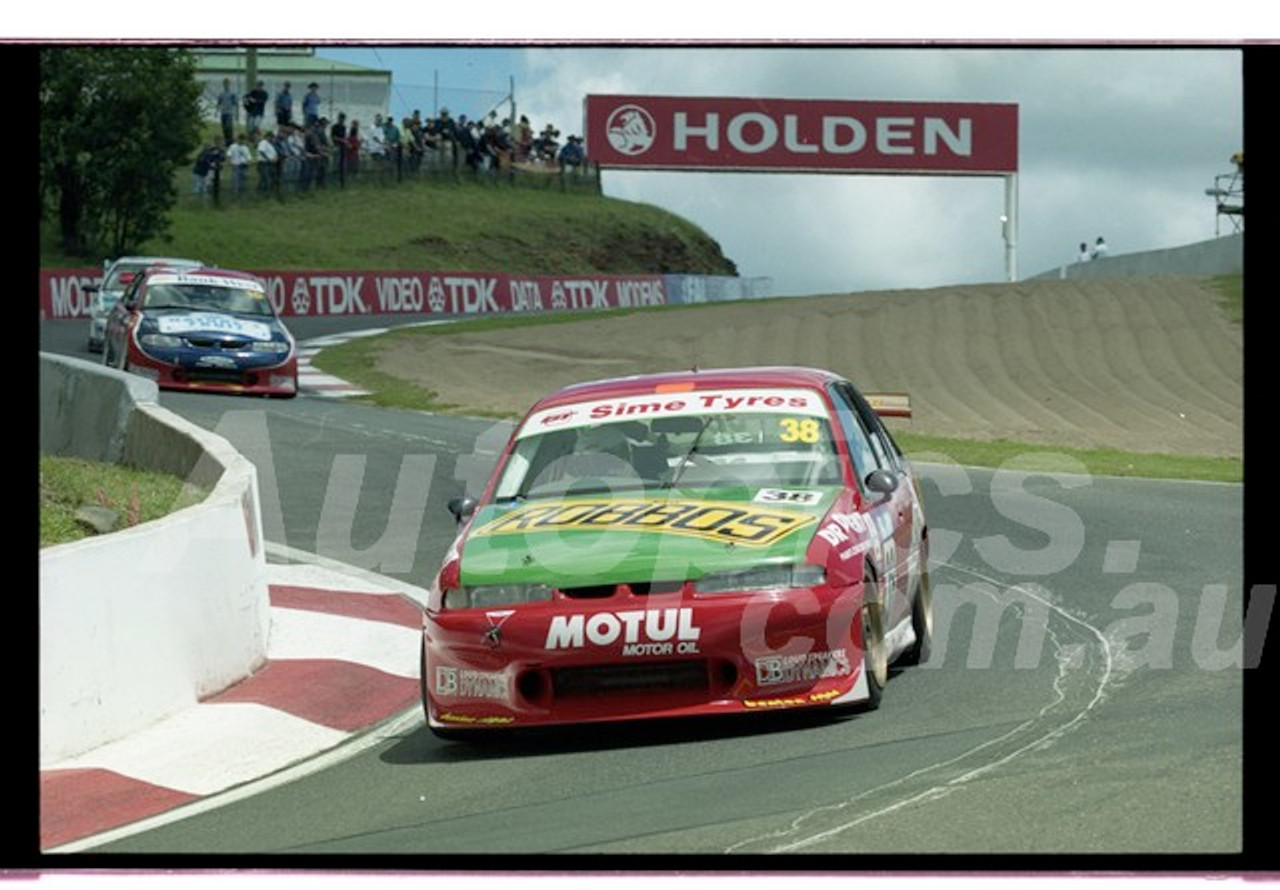 Bathurst FIA 1000 15th November 1999 - Photographer Marshall Cass - Code 99-MC-B99-034