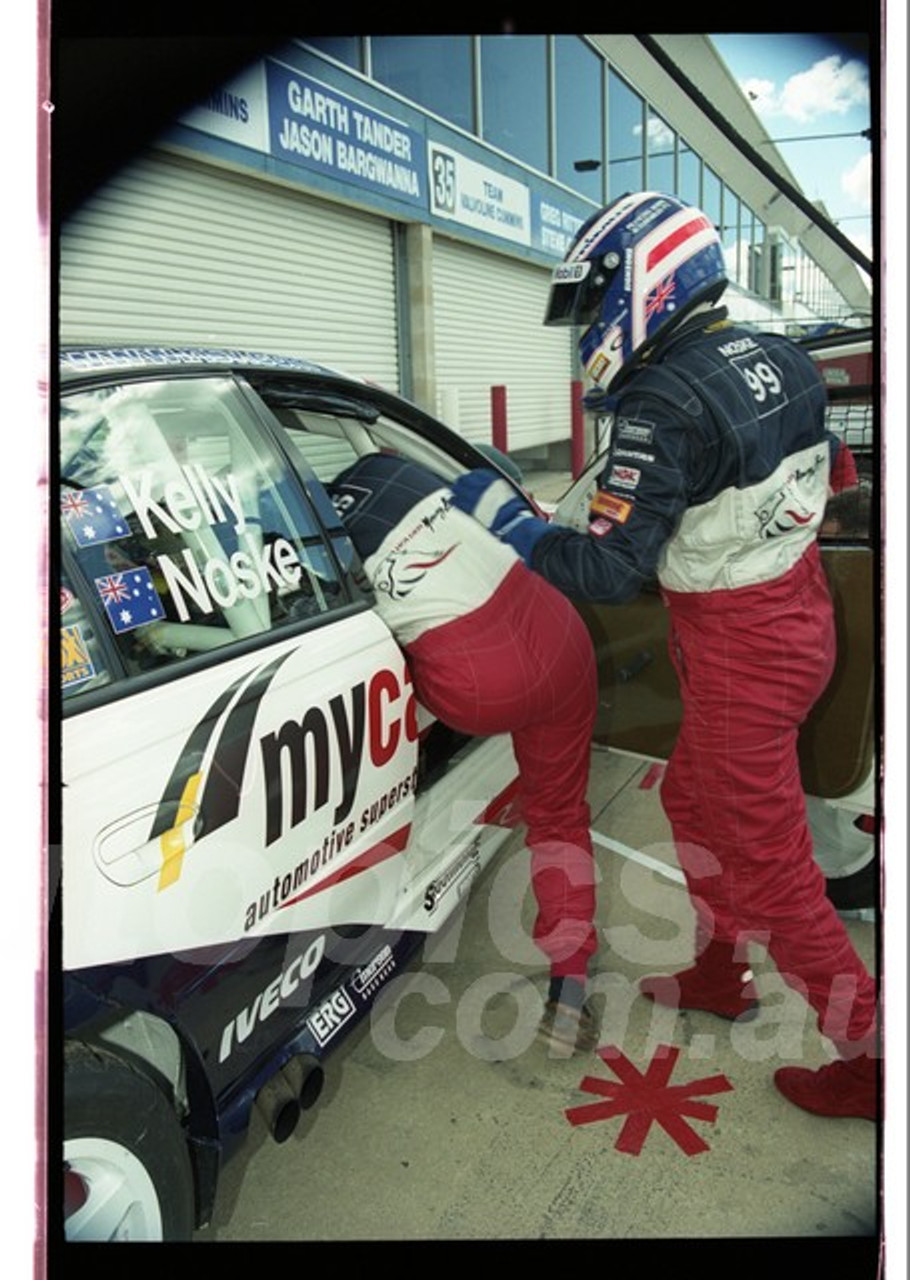 Bathurst FIA 1000 15th November 1999 - Photographer Marshall Cass - Code 99-MC-B99-039