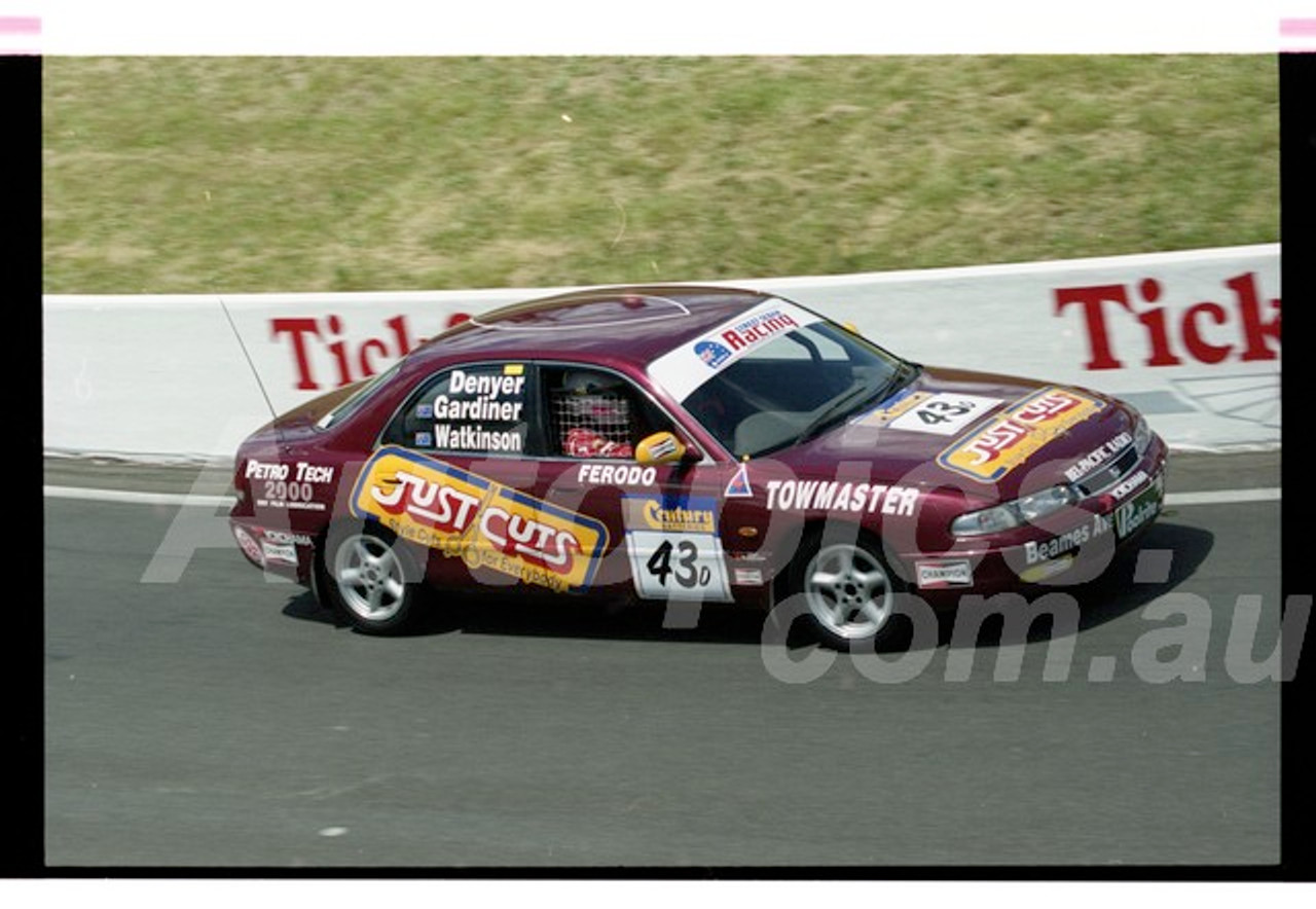 Bathurst FIA 1000 15th November 1999 - Photographer Marshall Cass - Code 99-MC-B99-044