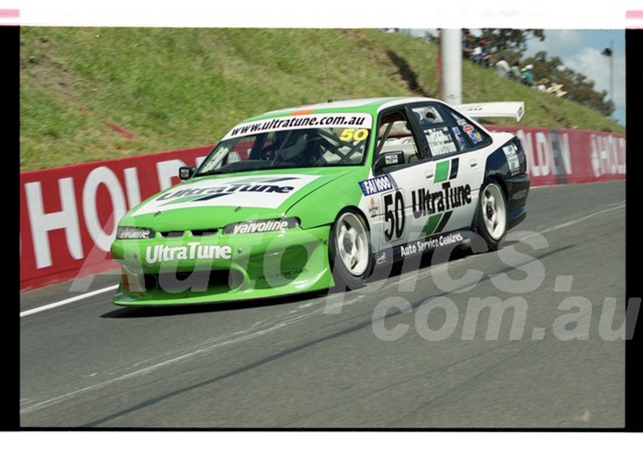 Bathurst FIA 1000 15th November 1999 - Photographer Marshall Cass - Code 99-MC-B99-1057