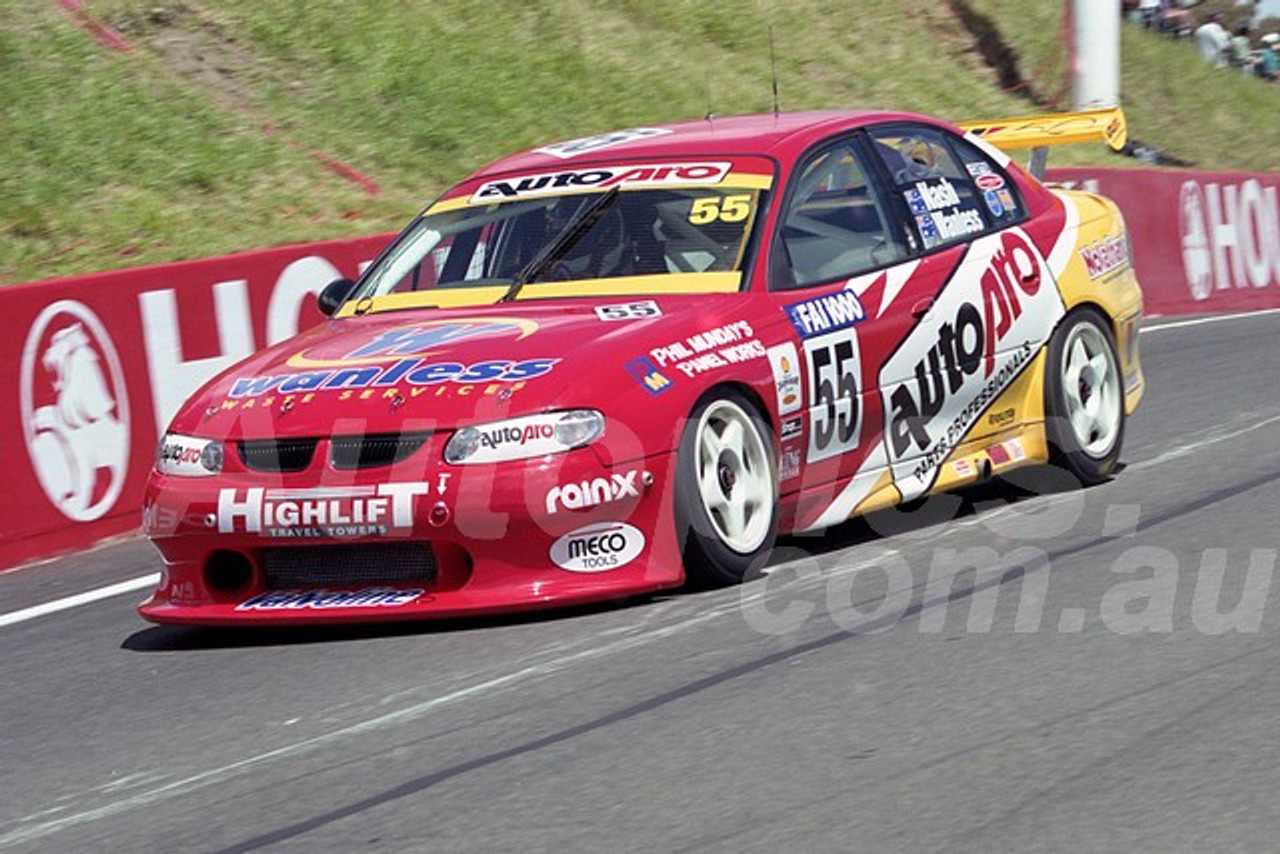 Bathurst FIA 1000 15th November 1999 - Photographer Marshall Cass - Code 99-MC-B99-1058