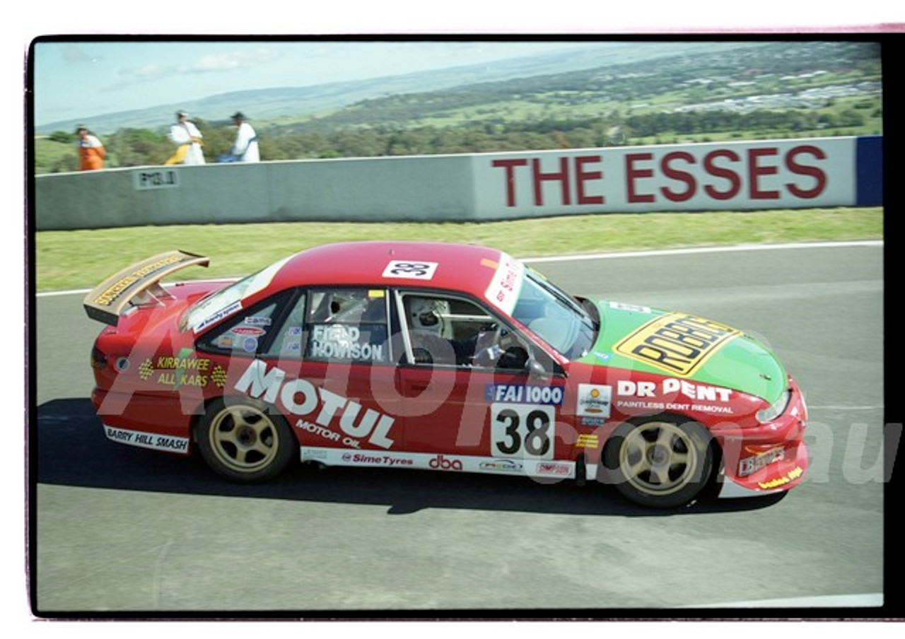 Bathurst FIA 1000 15th November 1999 - Photographer Marshall Cass - Code 99-MC-B99-1095