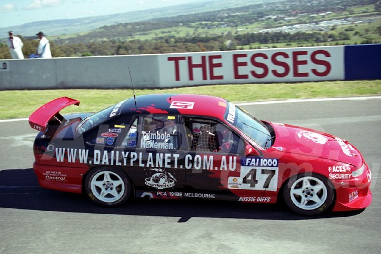 Bathurst FIA 1000 15th November 1999 - Photographer Marshall Cass - Code 99-MC-B99-1109