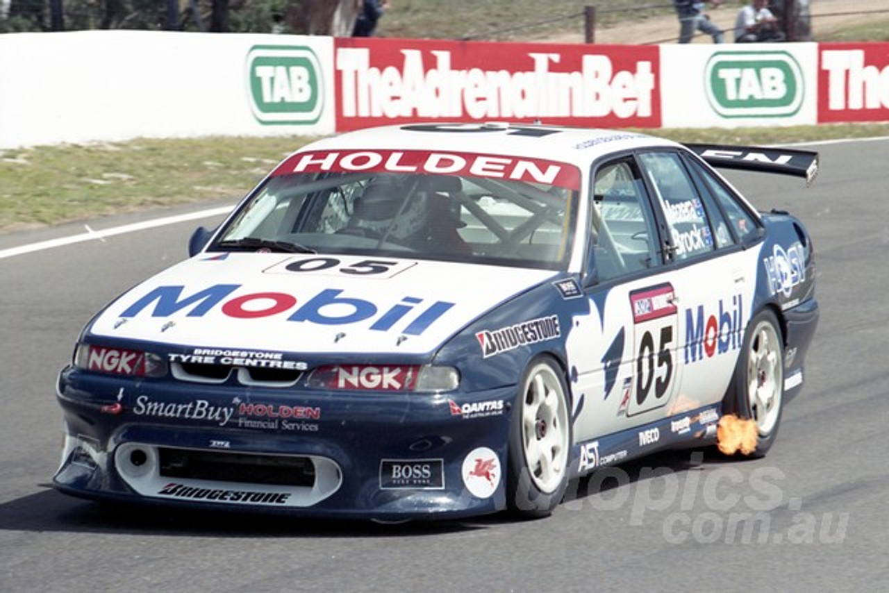 96757 - PETER BROCK / TOMAS MEZERA - Commodore VR - AMP Bathurst 1000 1996 - Photographer Marshall Cass