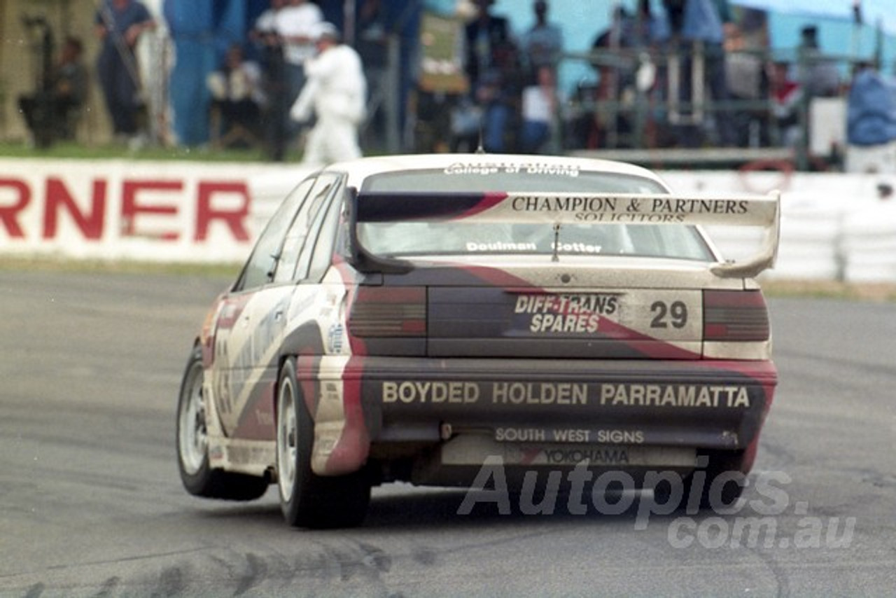 96789 - PETER DOULMAN / JOHN CODER - Commodore VP - AMP Bathurst 1000 1996 - Photographer Marshall Cass