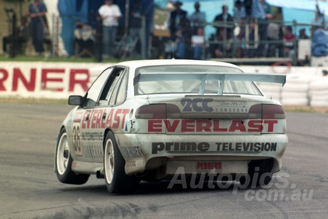 96797 - BILL O'BRIEN / BRIAN CALLAGHAN Jnr - Commodore VR - AMP Bathurst 1000 1996 - Photographer Marshall Cass