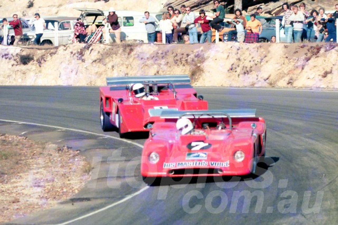 70861 -  Doug MacCarthur Rennmax & Fred Gibson R&T Chev V8  - Ammaroo Park 1970