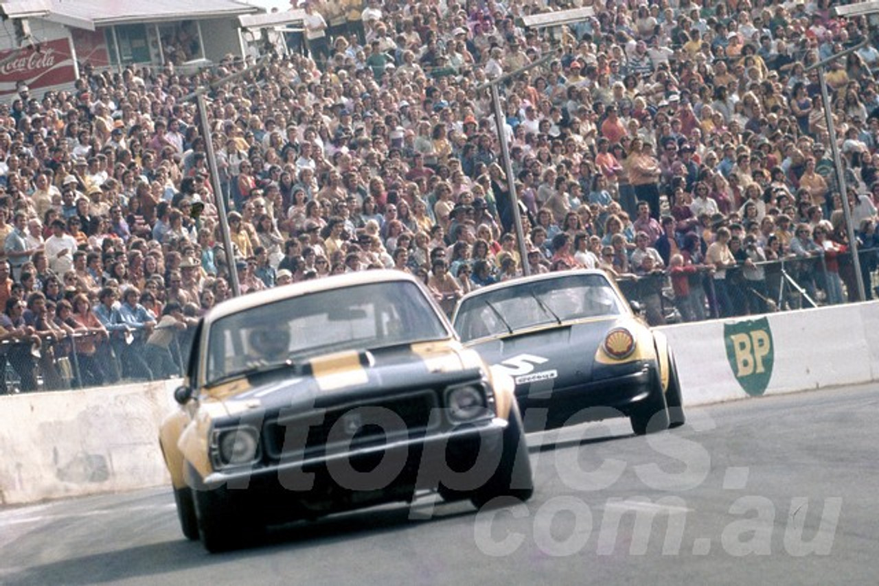 73245 - Bryan Thomson Torana V8 Oran Park 1973