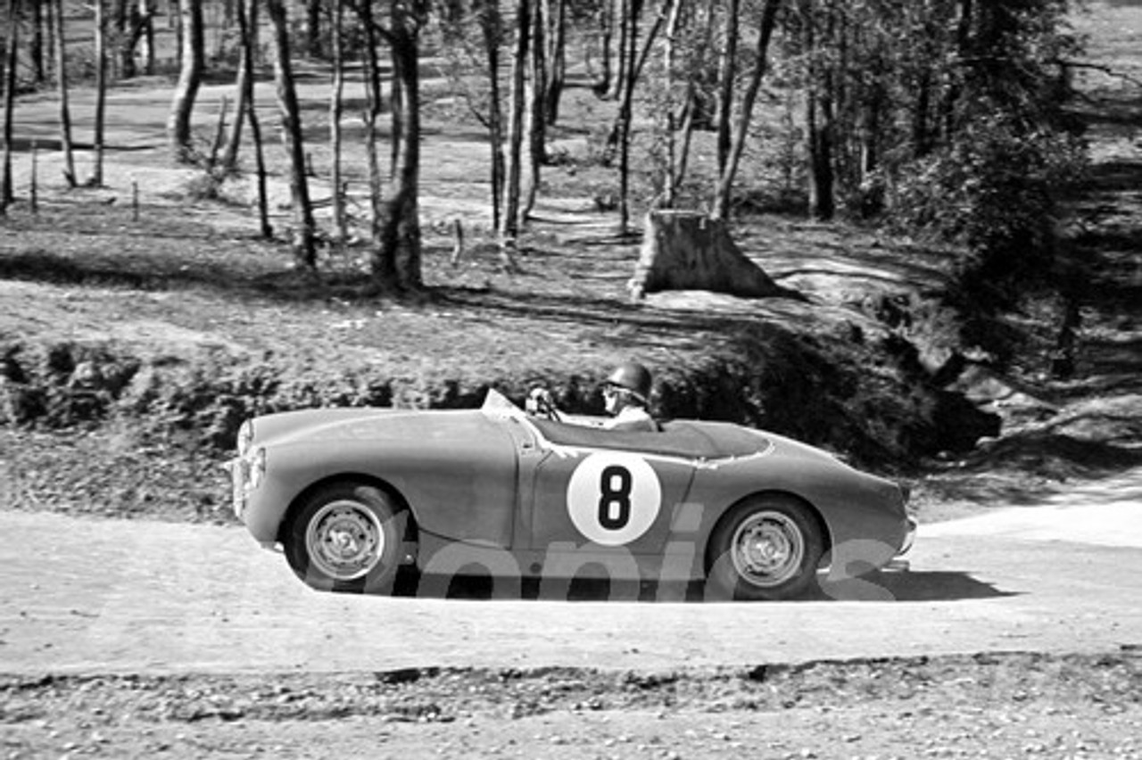 62454 - R. Hume  Austin Healey Sprite - Templestowe Hill Climb 1962 - Photographer Peter D'Abbs