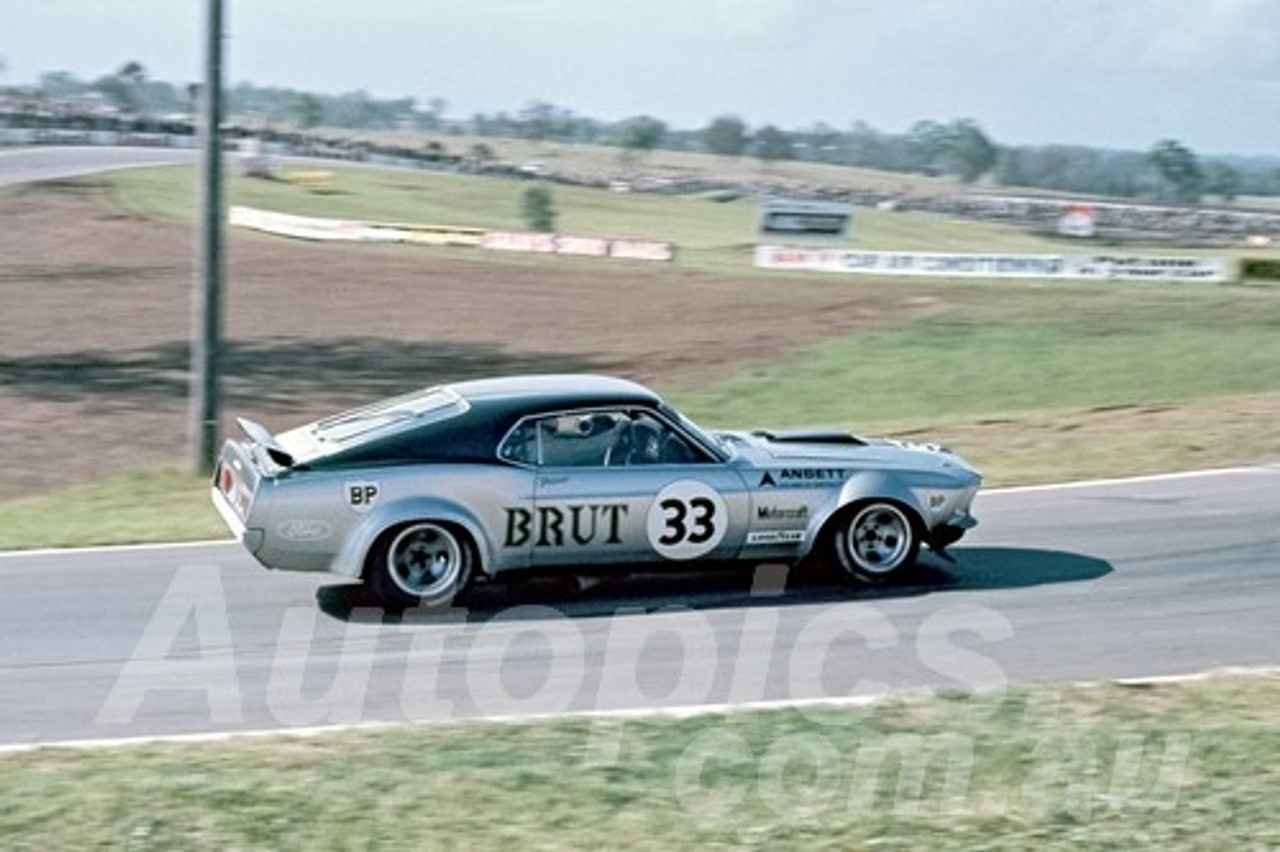 74177 - Allan Moffat Mustang - Oran Park 1974 - Photographer Wayne Franks