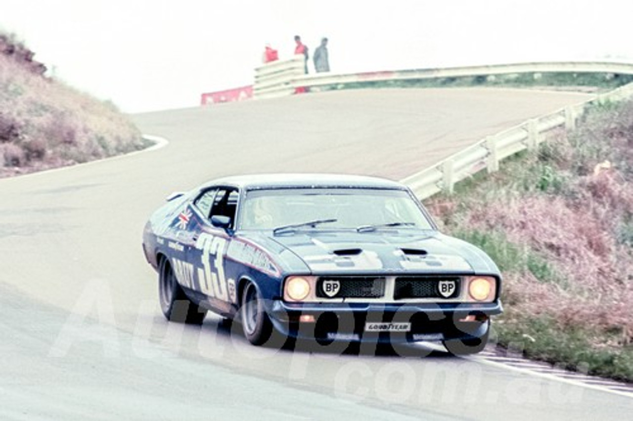 74185 - Allan Moffat Brut 33 XB Falcon  - Bathurst 1974 - Photographer Wayne Franks