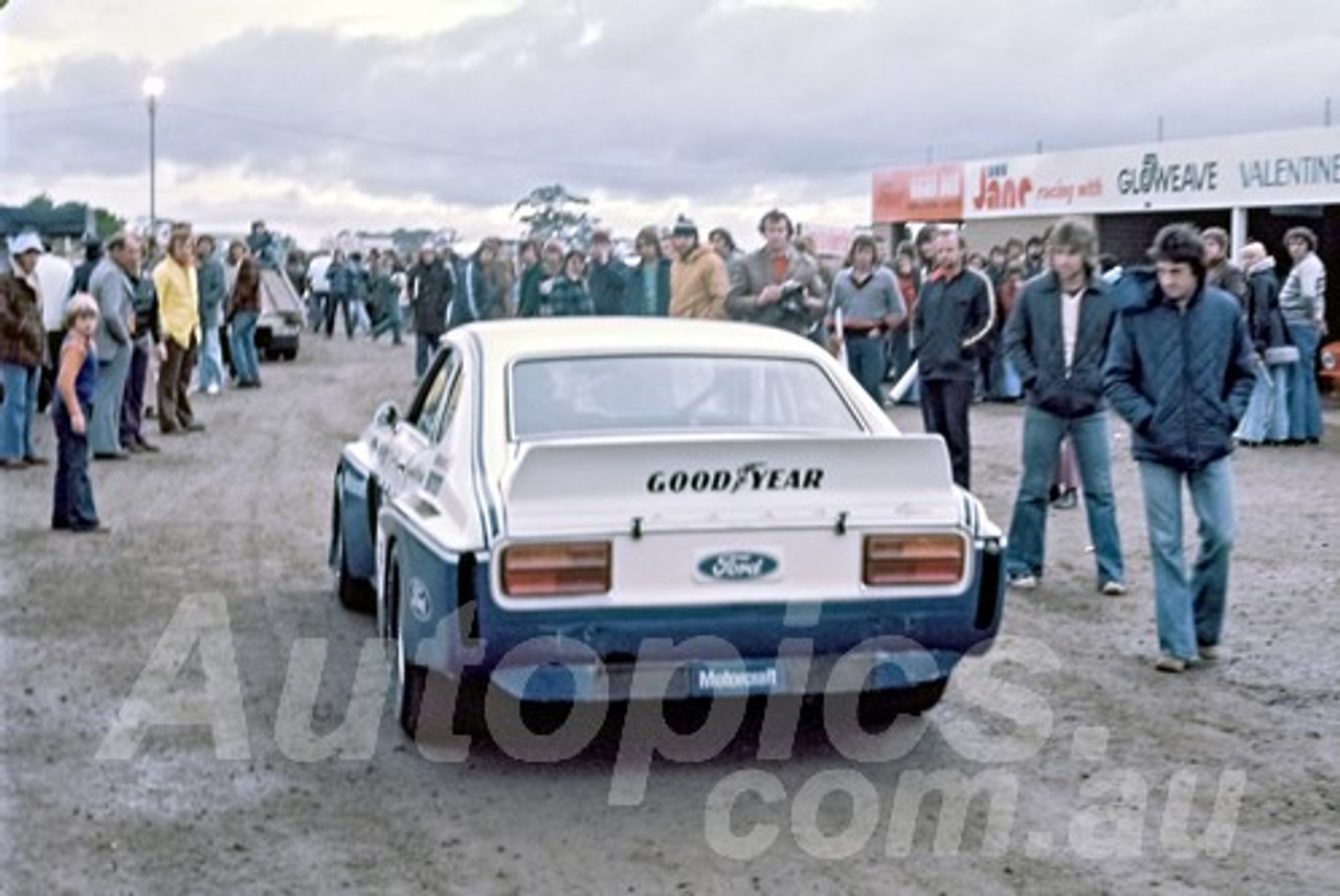 75251 - Allan Moffat Ford Capri  - 1975 - Photographer Wayne Franks