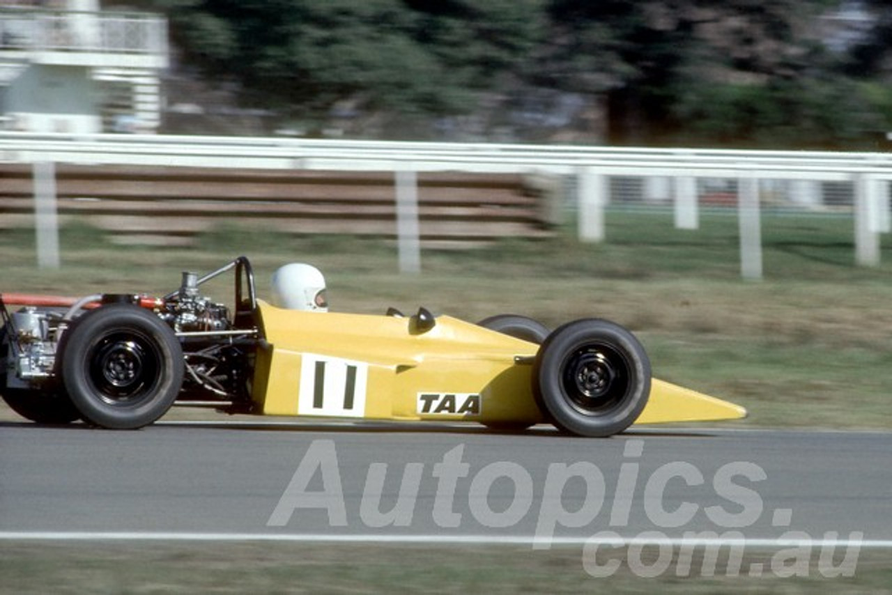 73260 -  Geoff Spence Bowin P6 - Warwick Farm 1973