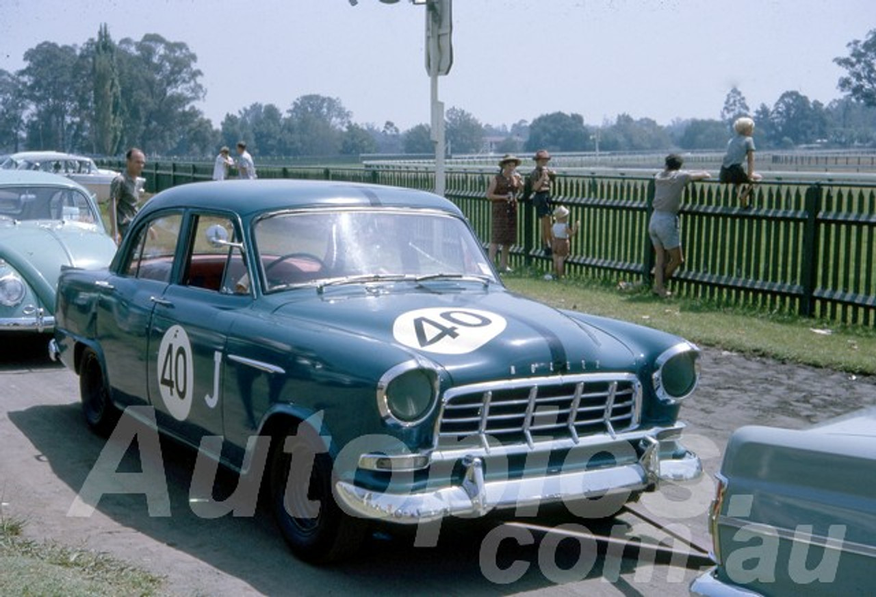 64087 - Fred Morgan, Holden FC - Warwick Farm 1964