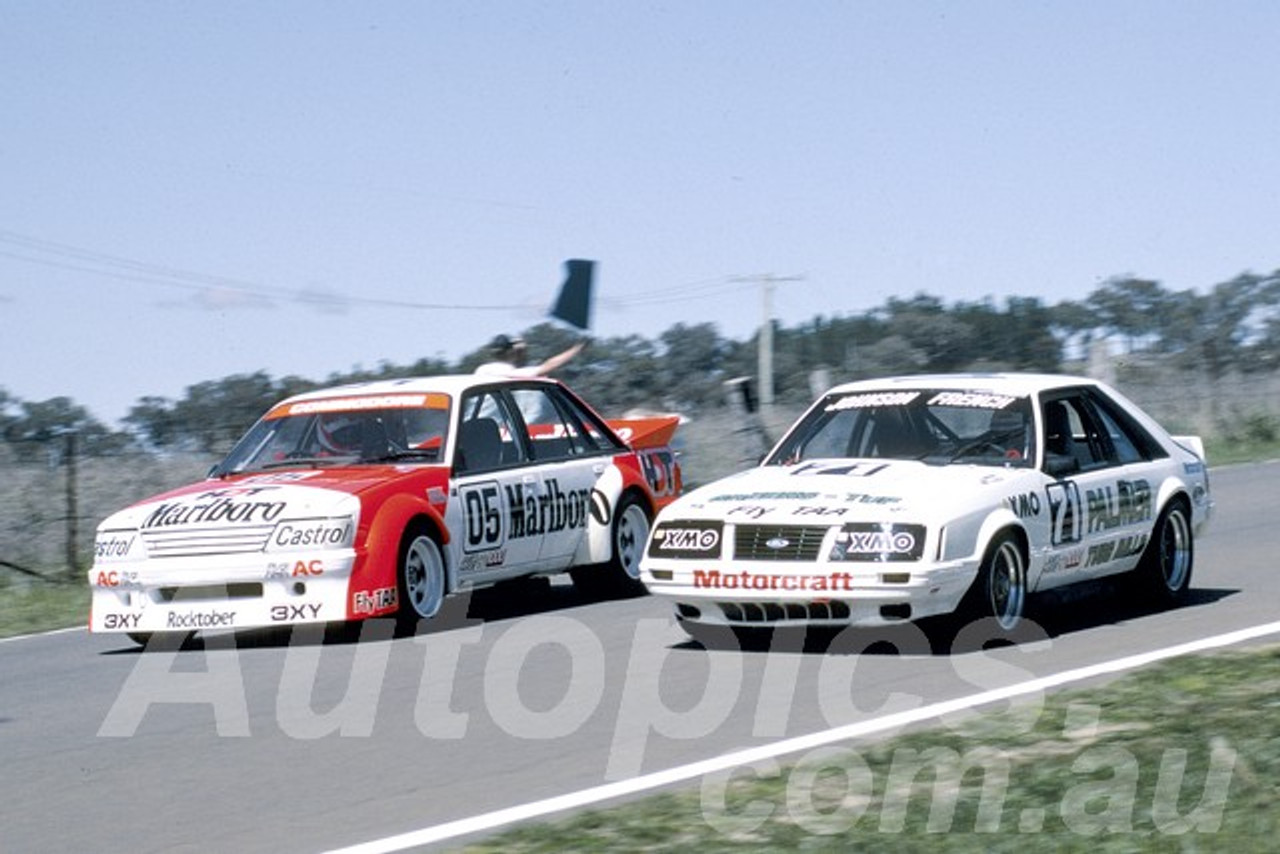 84100 - Peter Brock, VK Commodore & Dick Johnson, Mustang - Bathurst 1984 - Photographer Lance J Ruting