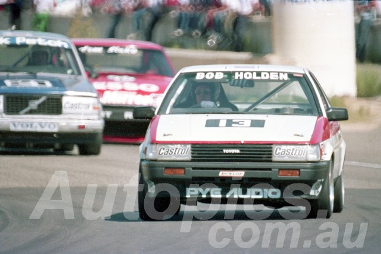 85079 - Bob Holden, Toyota Sprinter - Wanneroo March 1985 - Photographer Tony Burton