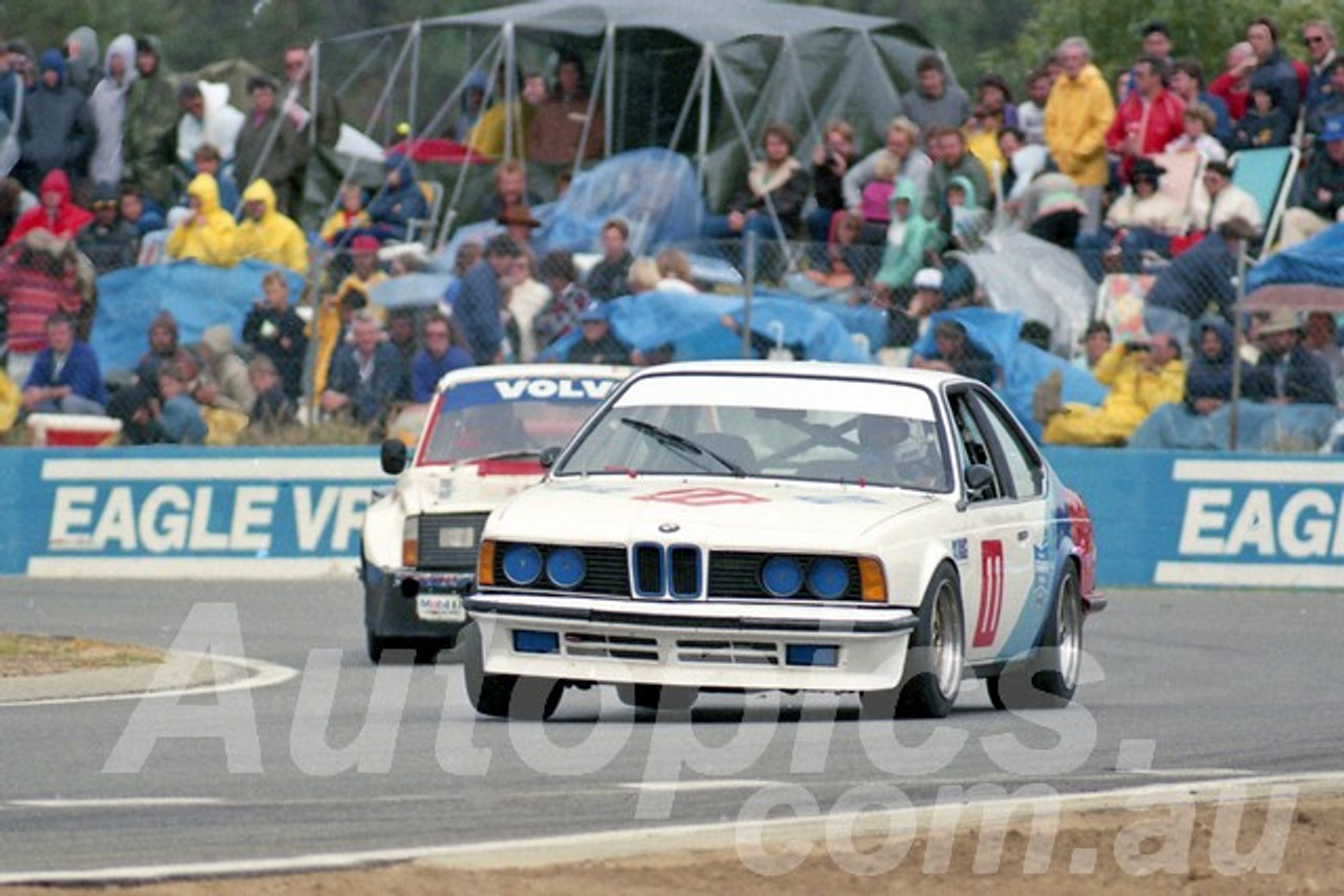 89076 - Simon Emmerling BMW 635CSi & Brian Rhodes Volvo  - Wanneroo April 1989 - Photographer Tony Burton