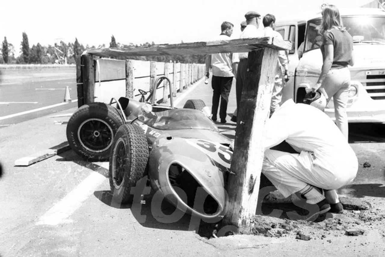 68260 - John Christian, Rennmax Ford - Warwick Farm 1968 - Photographer Lance Ruting