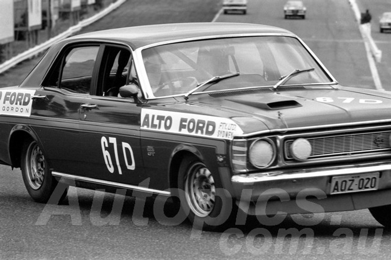 69823 - David McKay & Brian Foley - Ford Falcon XW GTHO  - Sandown 14 September 1969 - Photographer Peter D'Abbs