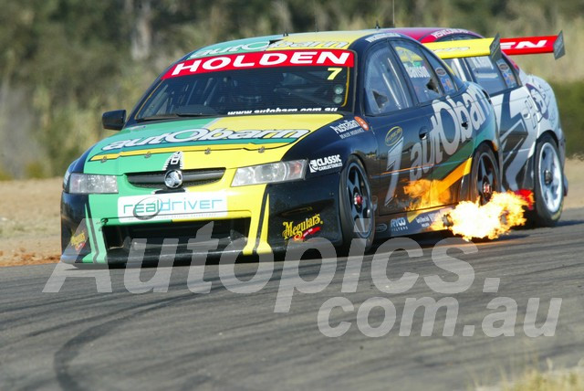205745 -  Alex Davison, Commodore VZ - Oran Park 2005 - Photographer Marshall Cass