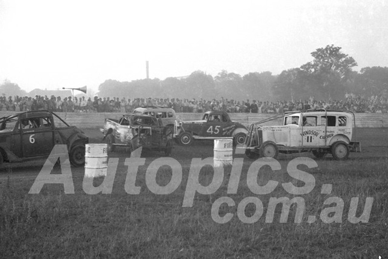 55017 - Windsor Speedway - Circa 1955 -