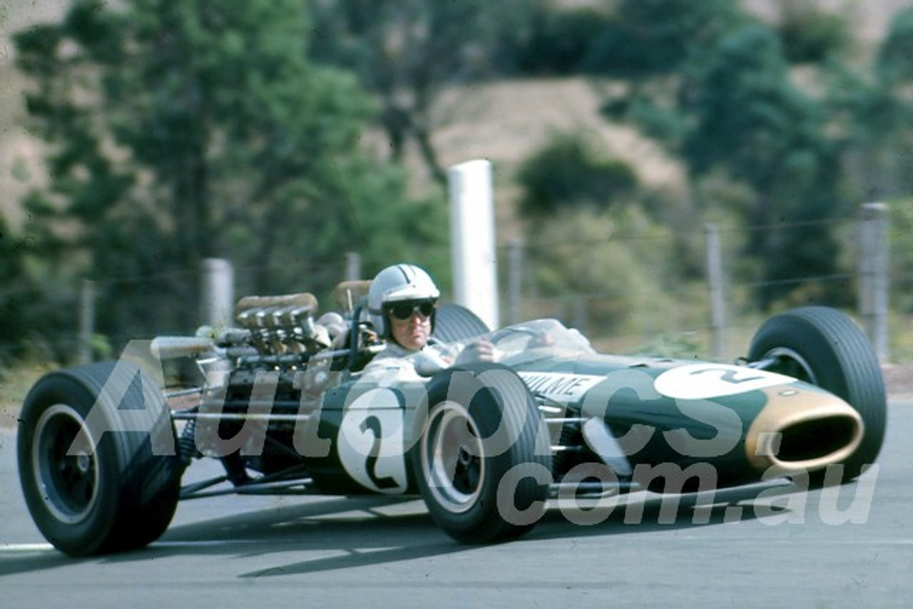 67130 - Denny Hulme, Brabham BT19  Repco - Tasman Series Longford 1967