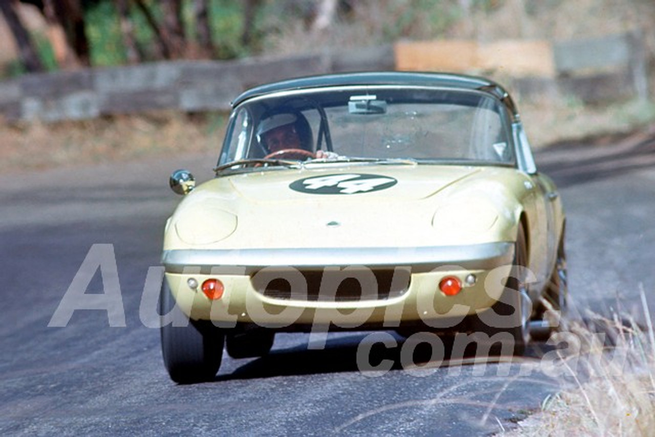 68622 - Fred Gibson, Lotus Elan - Bathurst 1968