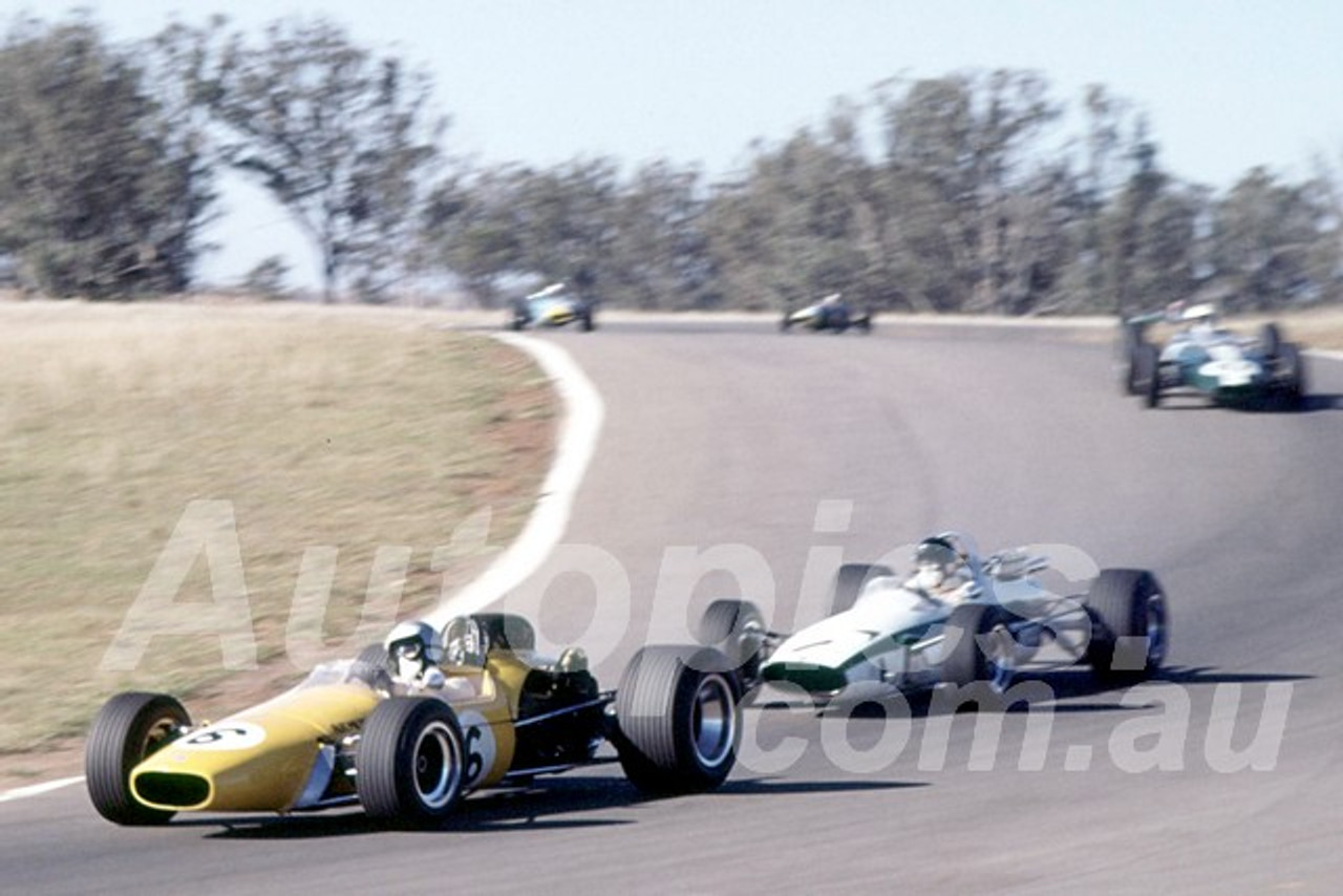 69397 - Kevin Bartlett, Brabham & Leo Geoghegan, Lotus 39 - Oran Park 1969 - Photographer Lance Ruting