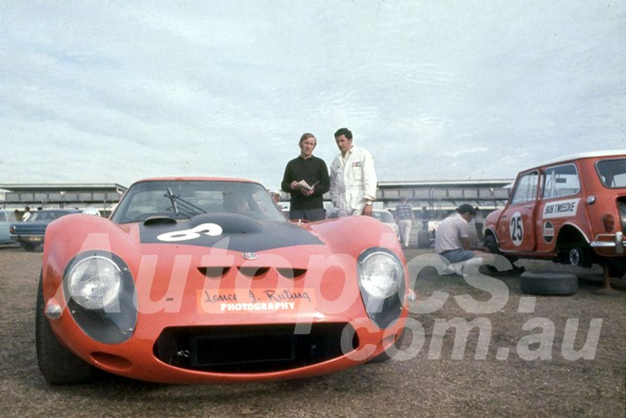 69697 - Denis Cribbin Alfa GTZ- Oran Park 13th July 1969   - Photographer Lance Ruting