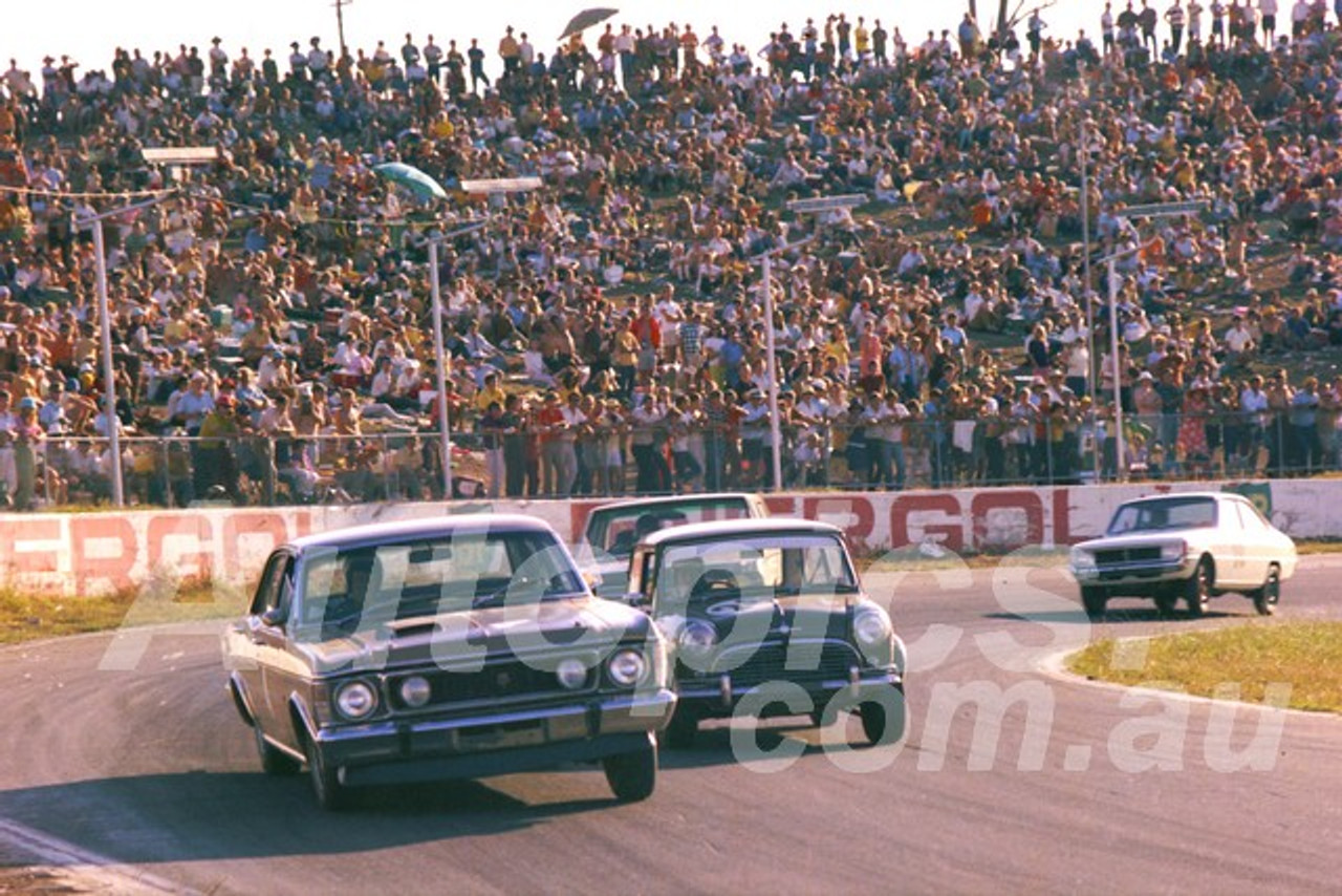 700022 - Bob Holden, Falcon XW GTHO - Oran Prak 1970 - Photographer Lance J Ruting