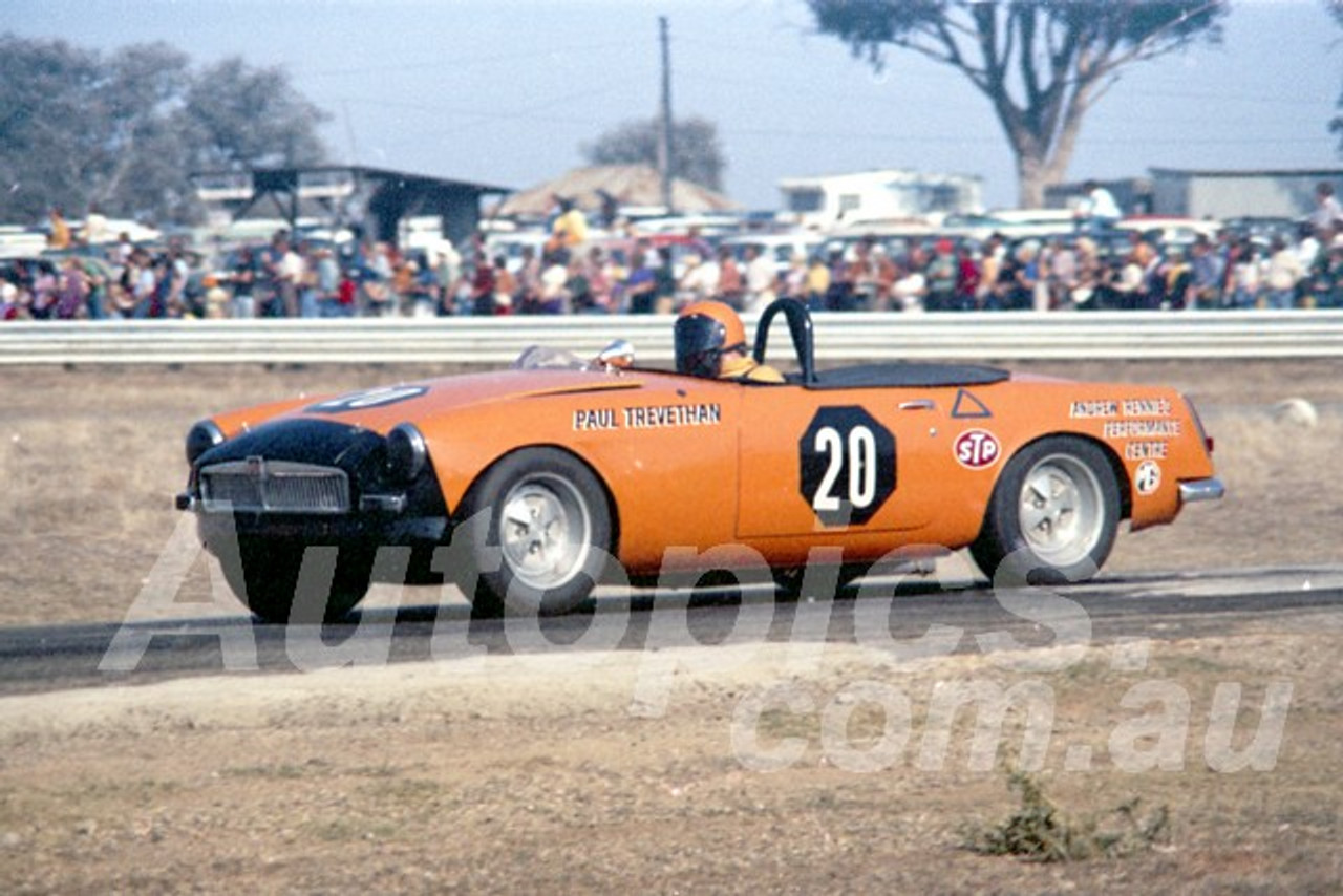 72589 - Paul Trevethan, MGB, Winton 1972 -