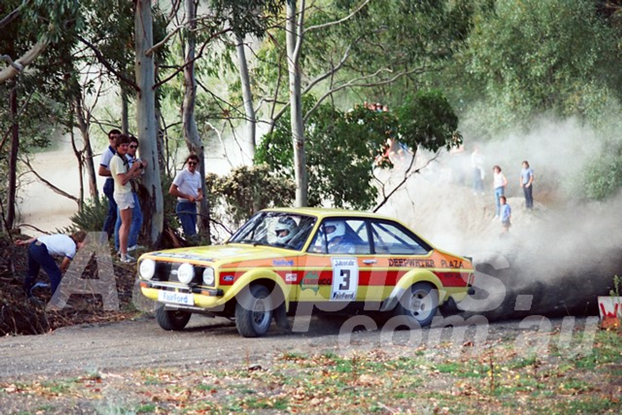 85095 - Ian Hill & Phillip Bonser, Ford Escort RS - Tasmanian Round Aust Rally Champs 1985 - Photographer Keith Midgley