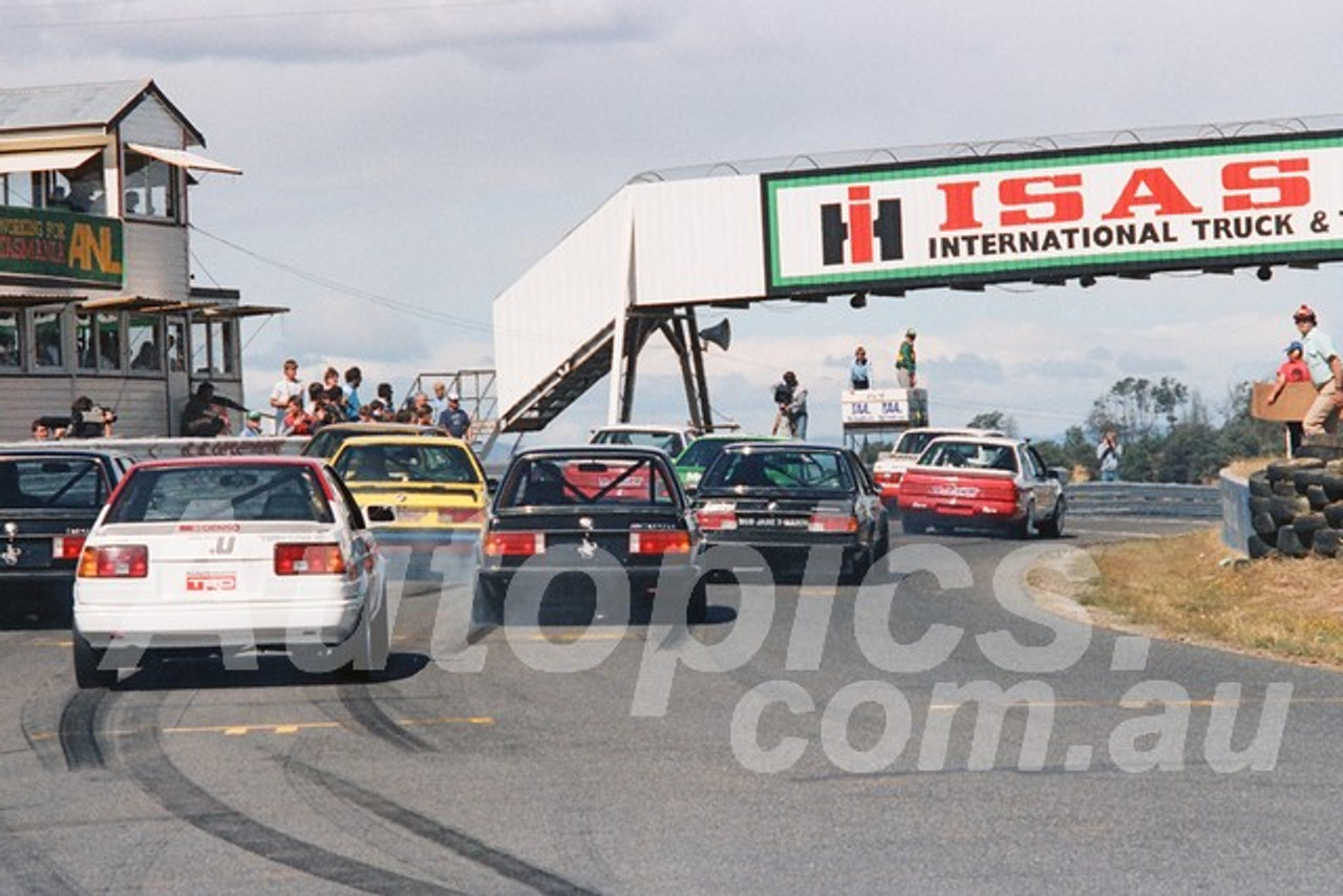 86105 - The Start of the ATCC - Symmons Plains, 9th March 1986 - Photographer Keith Midgley
