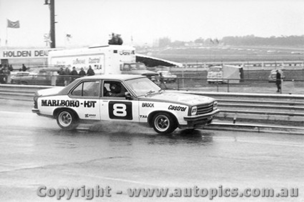 74079 - P. Brock -  Holden Torana SLR 5000 - Sandown 7th July 1974