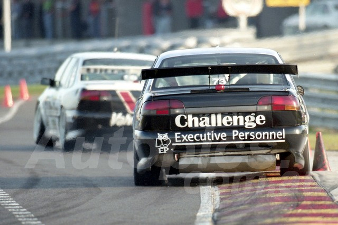 99069 - David Parsons, Holden Commodore VS - Sandown 27th June 1999 - Photographer Marshall Cass