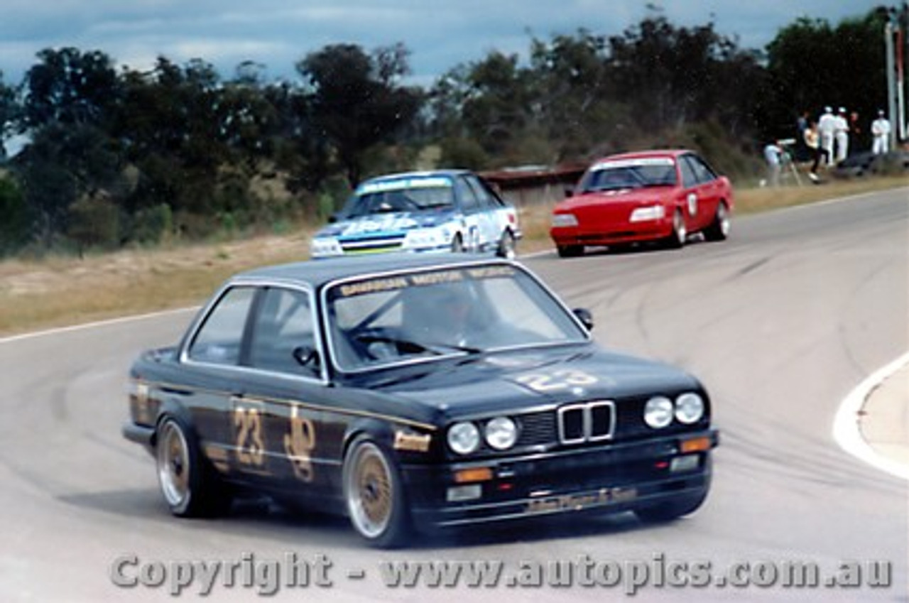 85012 - T. Longhurst BMW  - Oran Park 1985