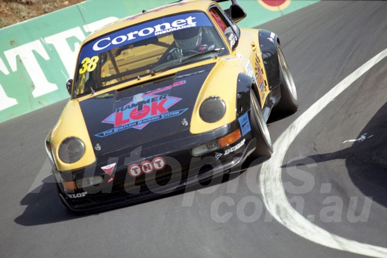 202833 - Michael Minshall - Porsche GT2 - Bathurst 13th October 2002 - Photographer Marshall Cass