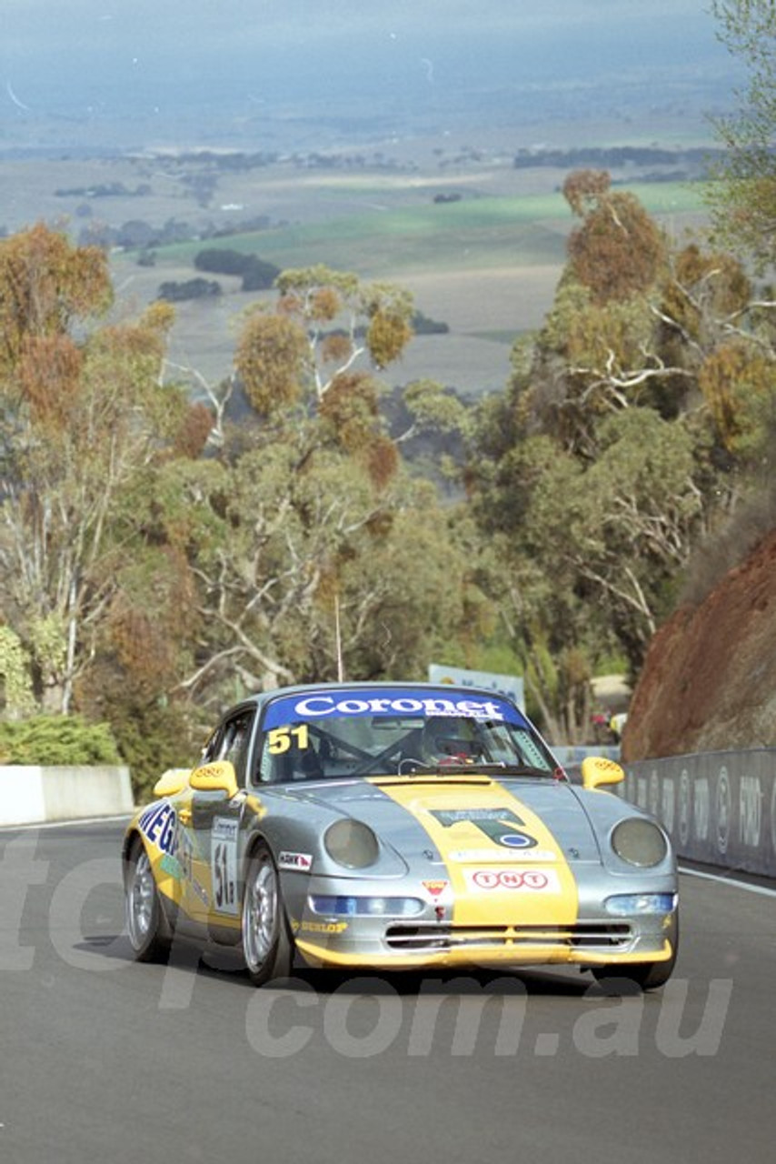 202845 - Jack Crocker - Porsche 993 RS Touring - Bathurst 13th October 2002 - Photographer Marshall Cass