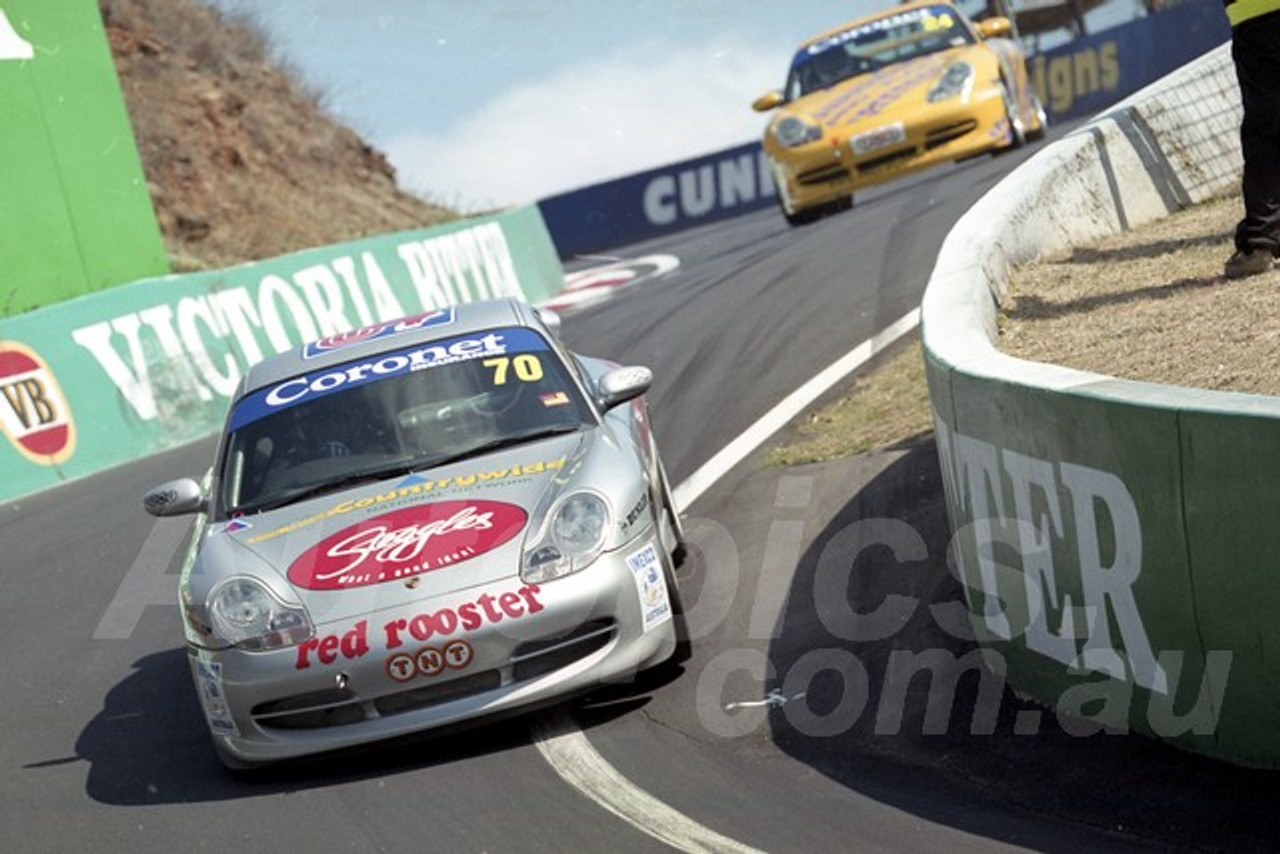 202858 -  Simon Bartter - Porsche 996 GT3 - Bathurst 13th October 2002 - Photographer Marshall Cass