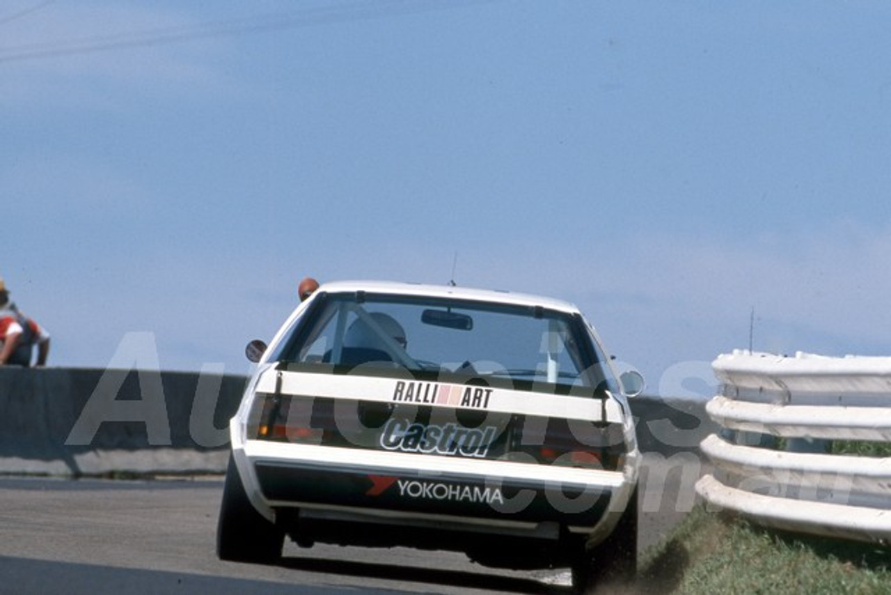 88888 - TERRY SHIEL / BRAD JONES / MIKE PRESTON, MITSUBISHI STARION - Bathurst 1000, 1988 - Photographer Lance J Ruting