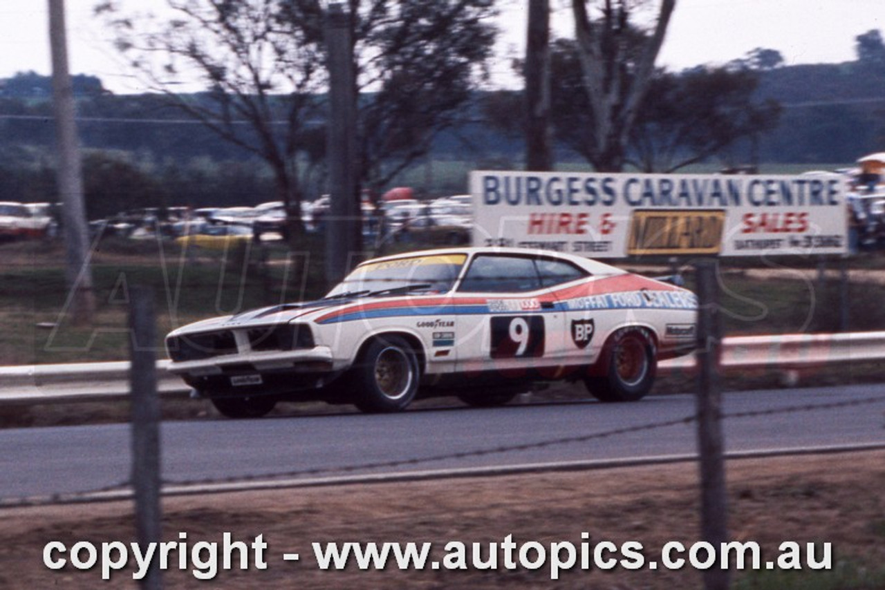 76833 - Allan Moffat & Vern Schuppan, Hardie Ferodo 1000, Bathurst, 1976, Ford Falcon XB GT - Photographer Ian Reynolds