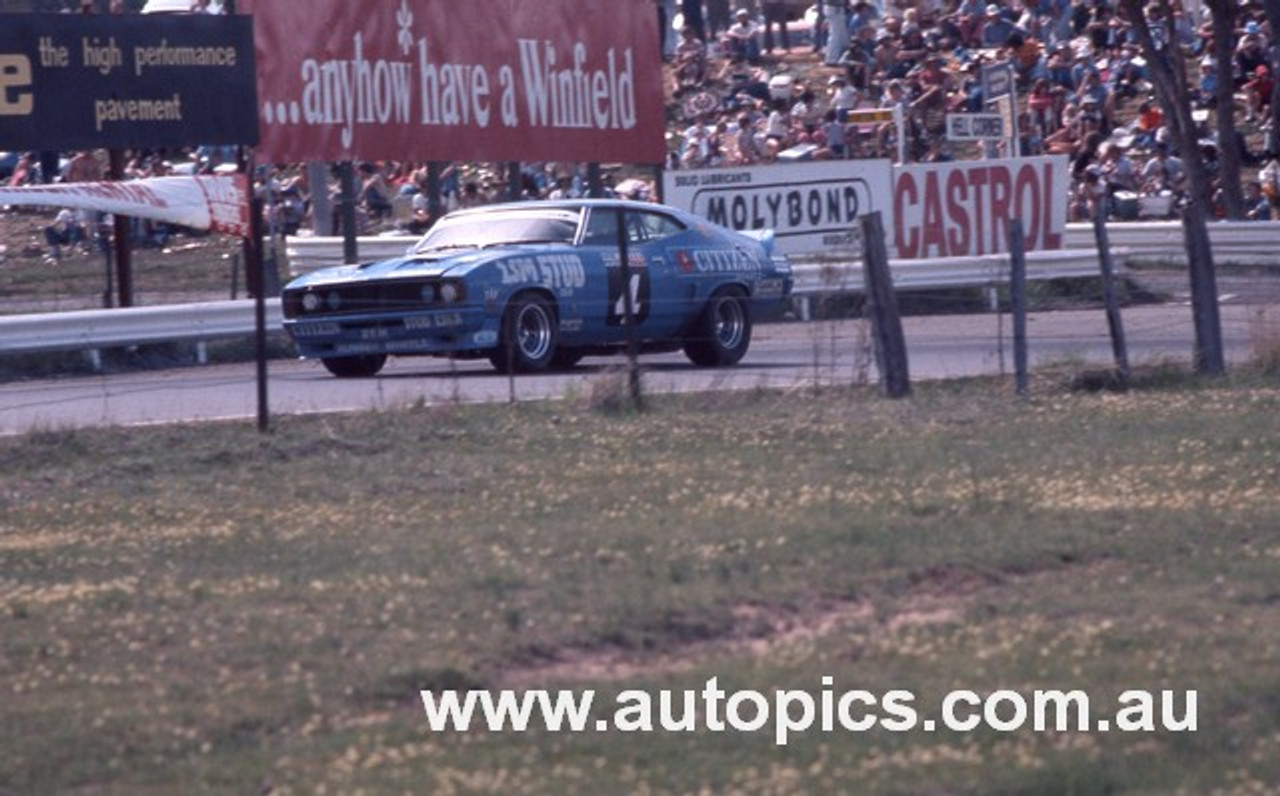 77864 - Jack & Geoff Brabham, Ford Falcon XC GS - Hardie Ferodo 1000, Bathurst 1977 - Photographer Ian Reynolds