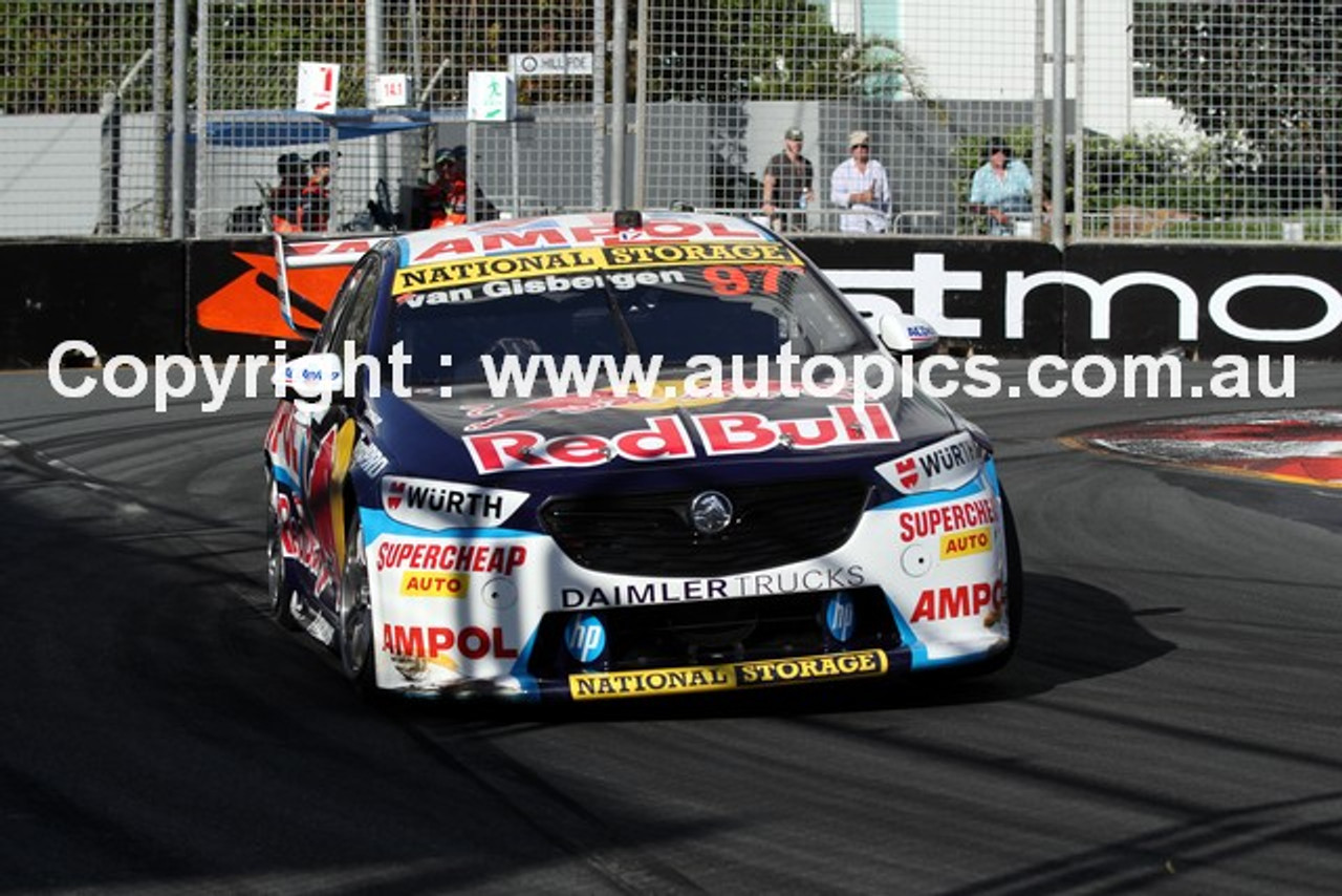 2022804 - Shane van Gisbergen - Holden Commodore ZB - Supercars - Gold Coast 500, 2022