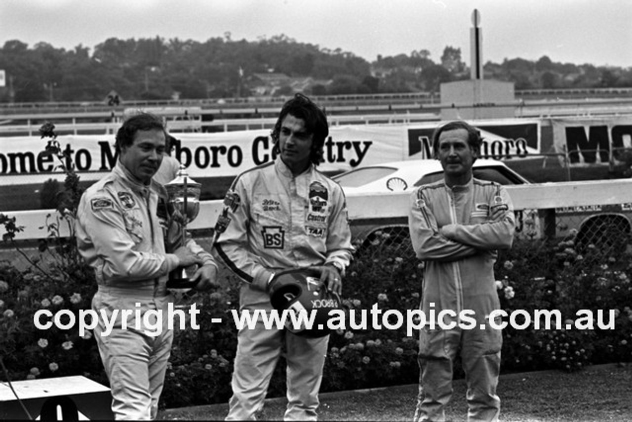 74221 - Peter Brock - Sandown 1974 - Photographer Peter D'Abbs