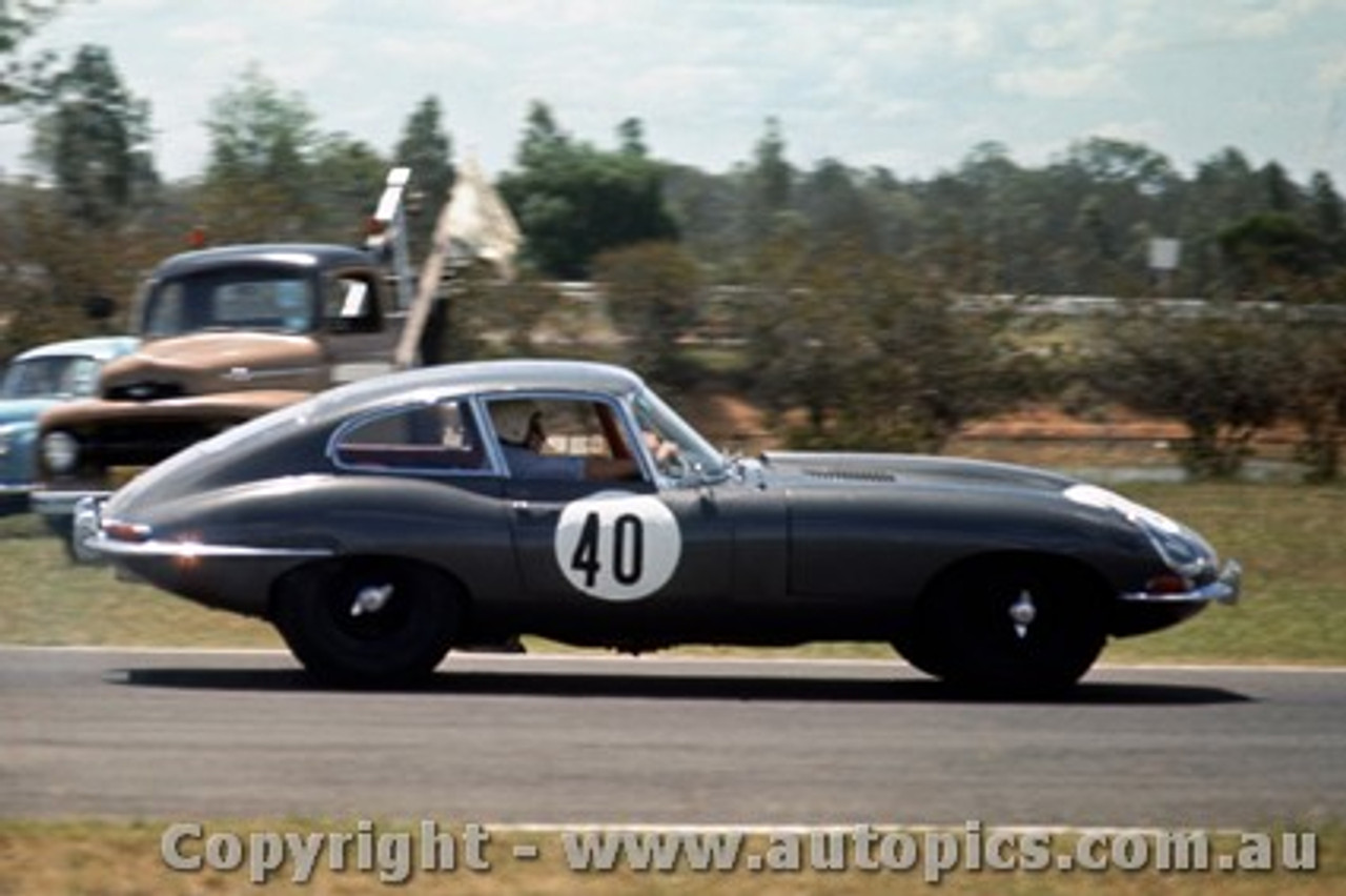 64411 - N. Allen Jaguar E Type Coupe  - Warwick Farm 1964 - Photographer Richard Austin