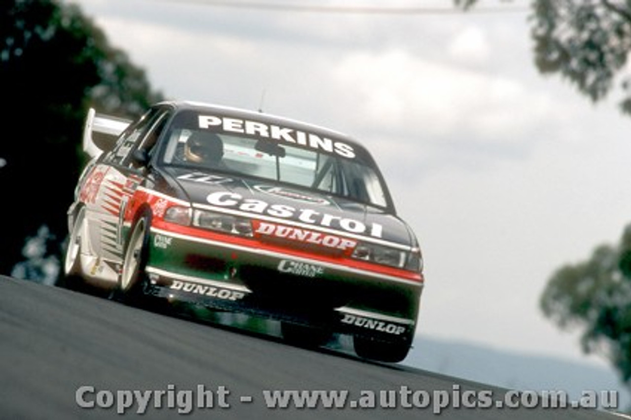 93724  -  L. Perkins / G. Hansford  -  Bathurst 1993 - 1st Outright - Holden Commodore VP