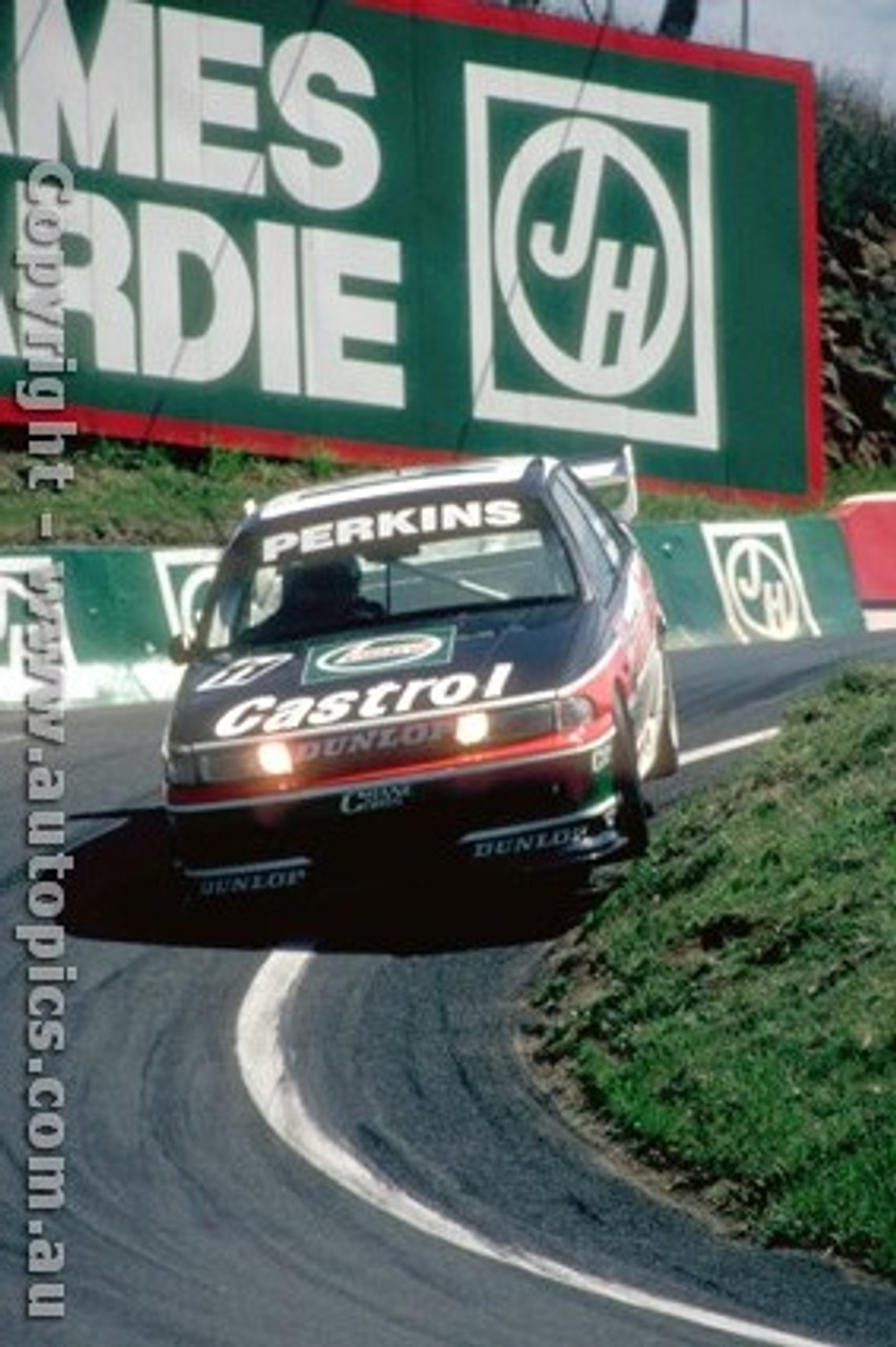 93728  -  L. Perkins / G. Hansford  -  Bathurst 1993 - 1st Outright - Holden Commodore VP