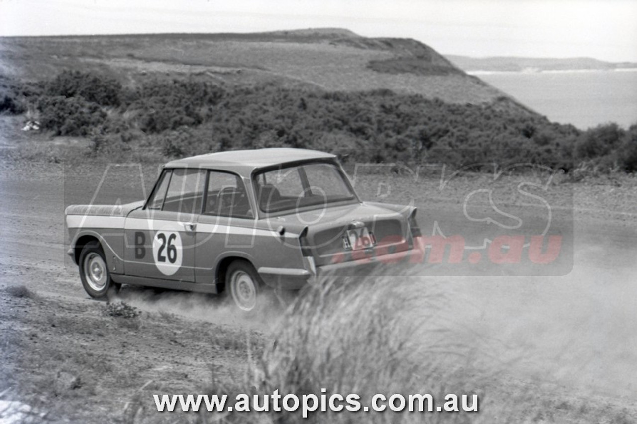 60PI11UK7182 - Graham Hoinville & Austin Miller & Don Swanton  - Armstrong 500, Phillip Island, 1960, Triumph Herald