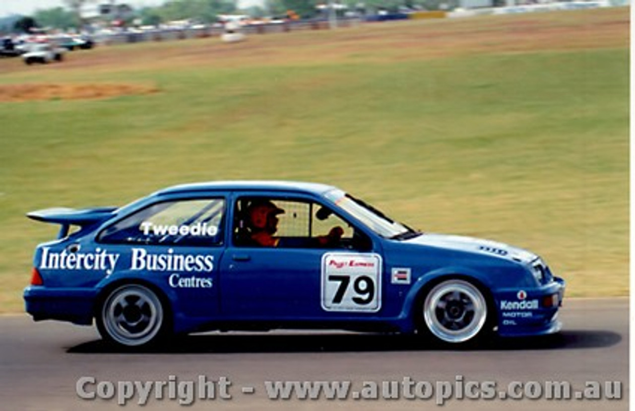 95007 - R. Tweedie - Ford Sierra RS 500  - Oran Park 1995